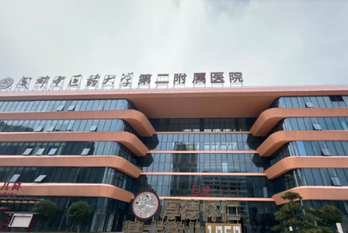 成都医学院第二附属医院女性隆胸怎么样?陈晓明医生技术测评