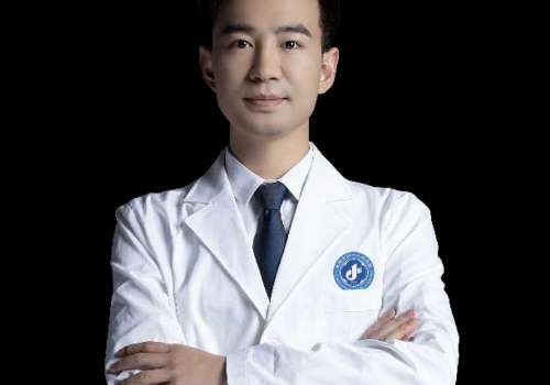 咸阳颜子云做双眼皮怎么样？双眼皮技术很独特，有丰富的经验